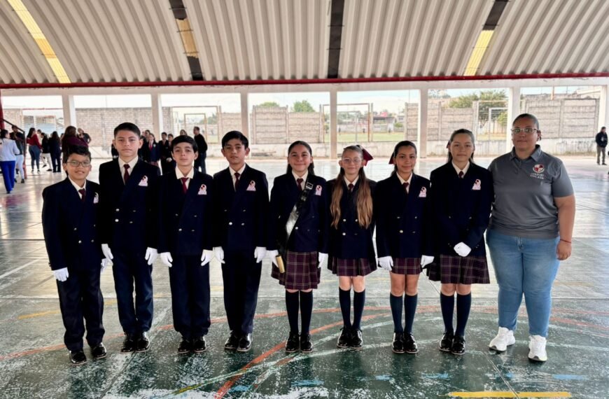 Destacada participación de la Escolta Colegio Vizcaya en Tepic