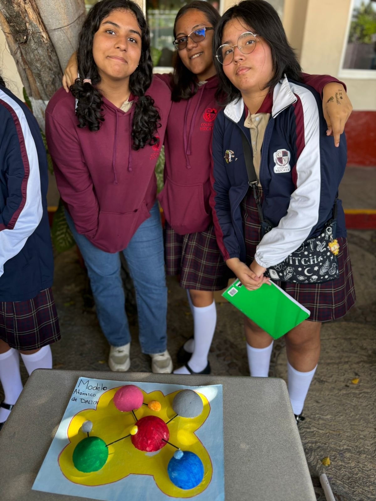 Modelo Atómico Dalton - Manzanillo